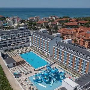 Hotel Arcanus Trendline Side